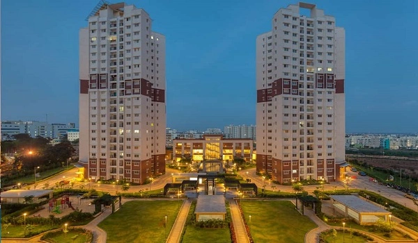 Featured Image of Are there any dedicated service elevators and stretcher lifts in Brigade Granada high-rises?