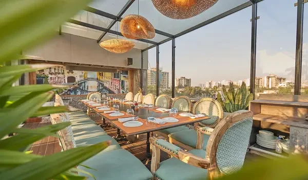 Featured Image of Best Hangout Spots and Cafes Near Brigade Granada